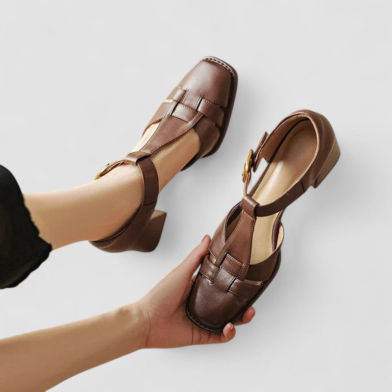 Elyxiana | Orthopädische T-Strap Blockabsätze