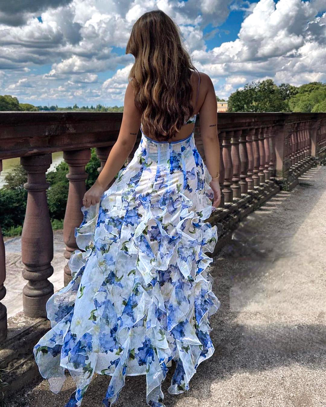 Florales Kleid mit Rüschen