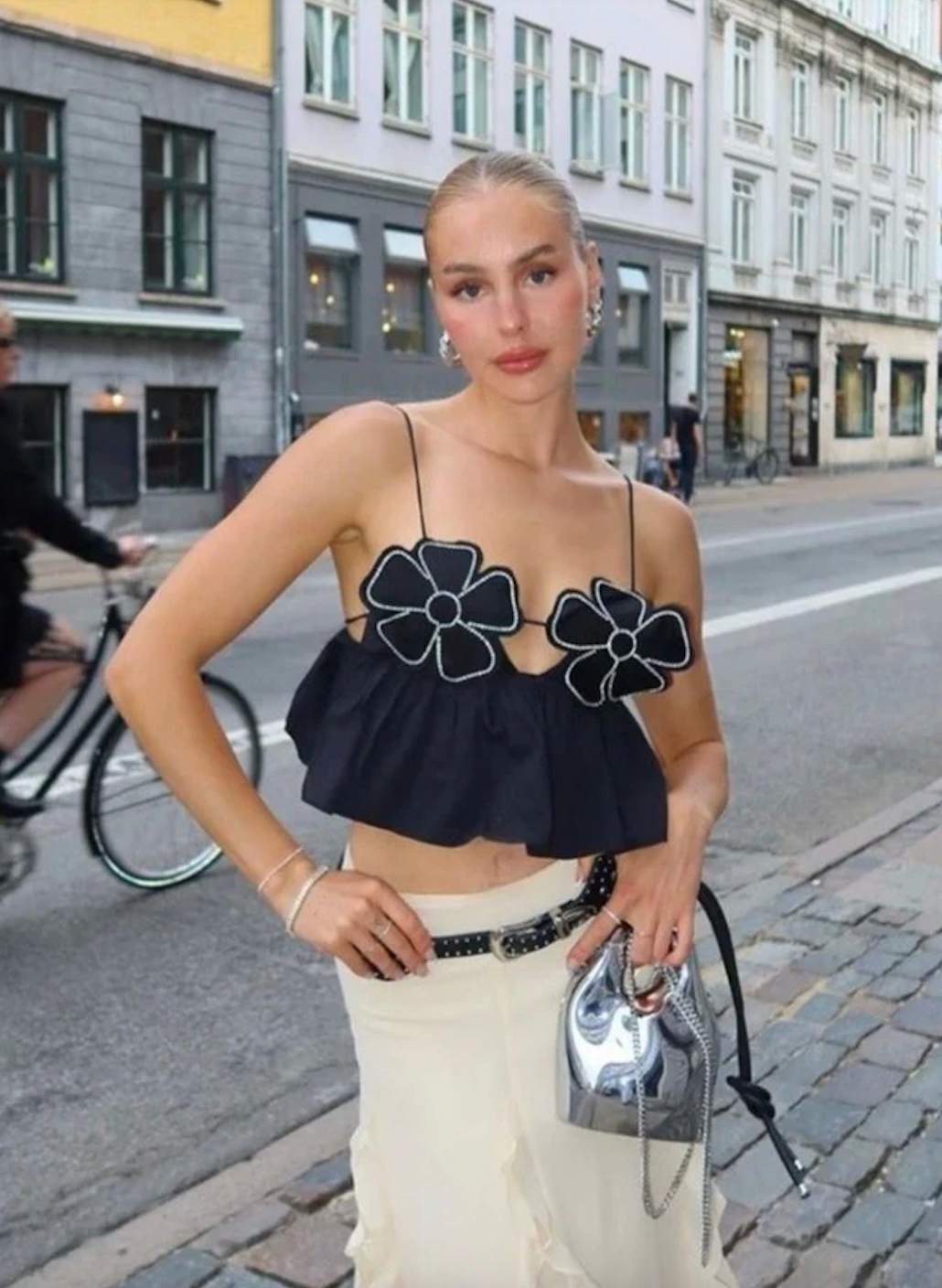 Crop Top mit Strasssteinen
